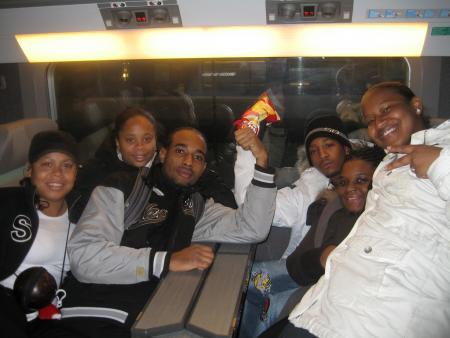 c nou dan le tgv c le depart sur paris